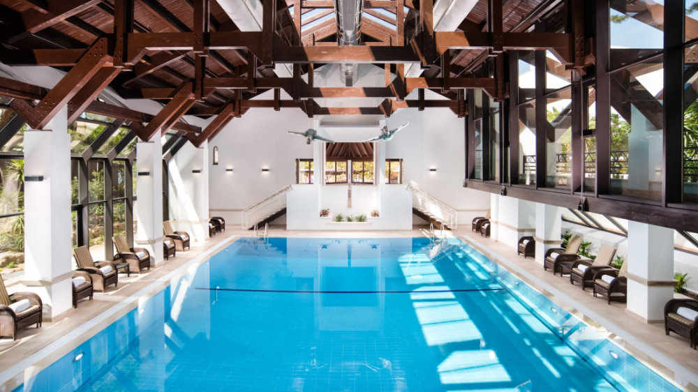 pine-cliffs-hotel-algarve-indoor-hearted-pool_orig